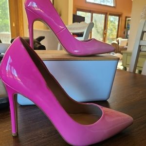 Hot to light pink ombre heels